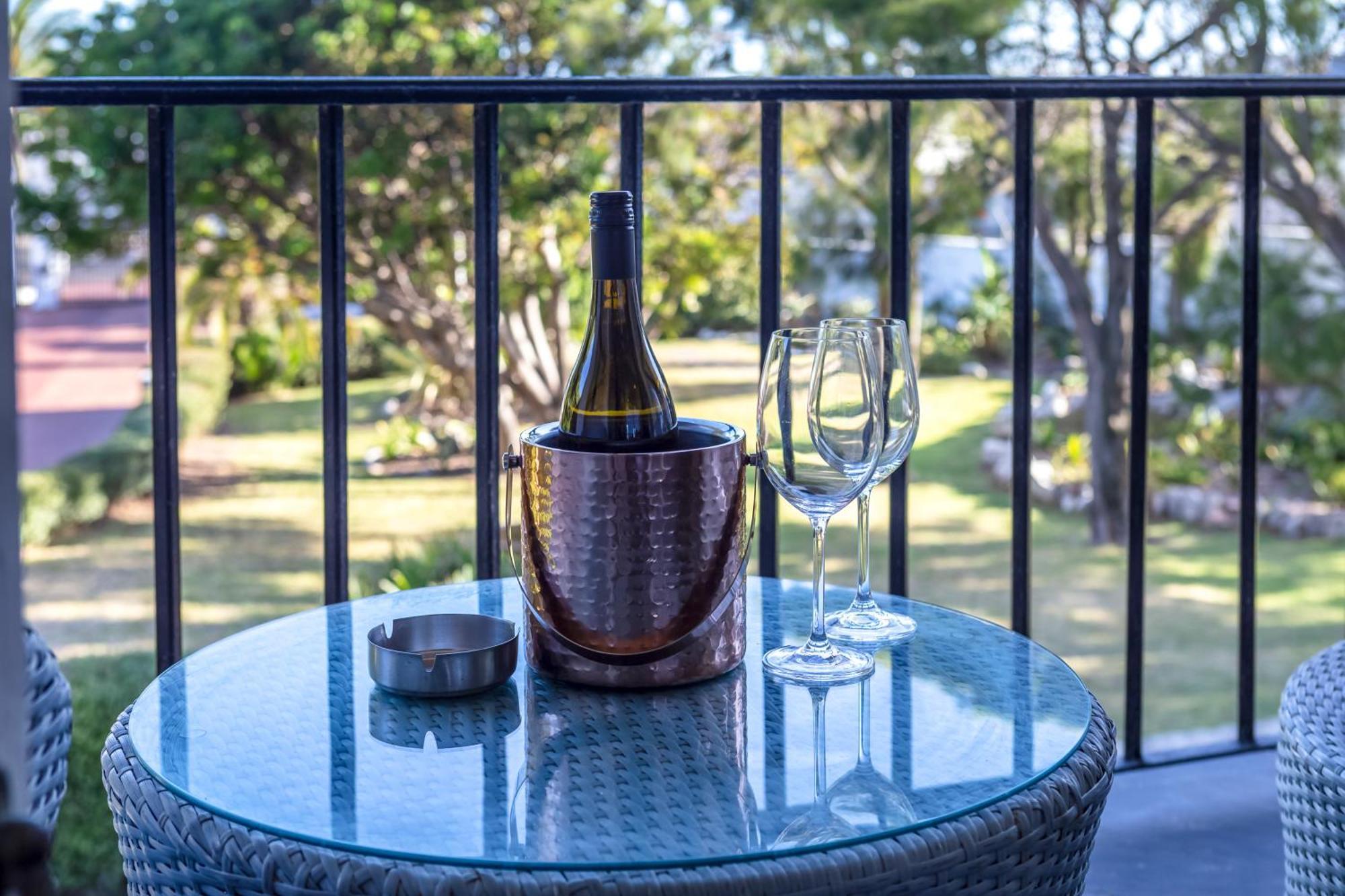 Whale Rock Luxury Lodge Hermanus Værelse billede