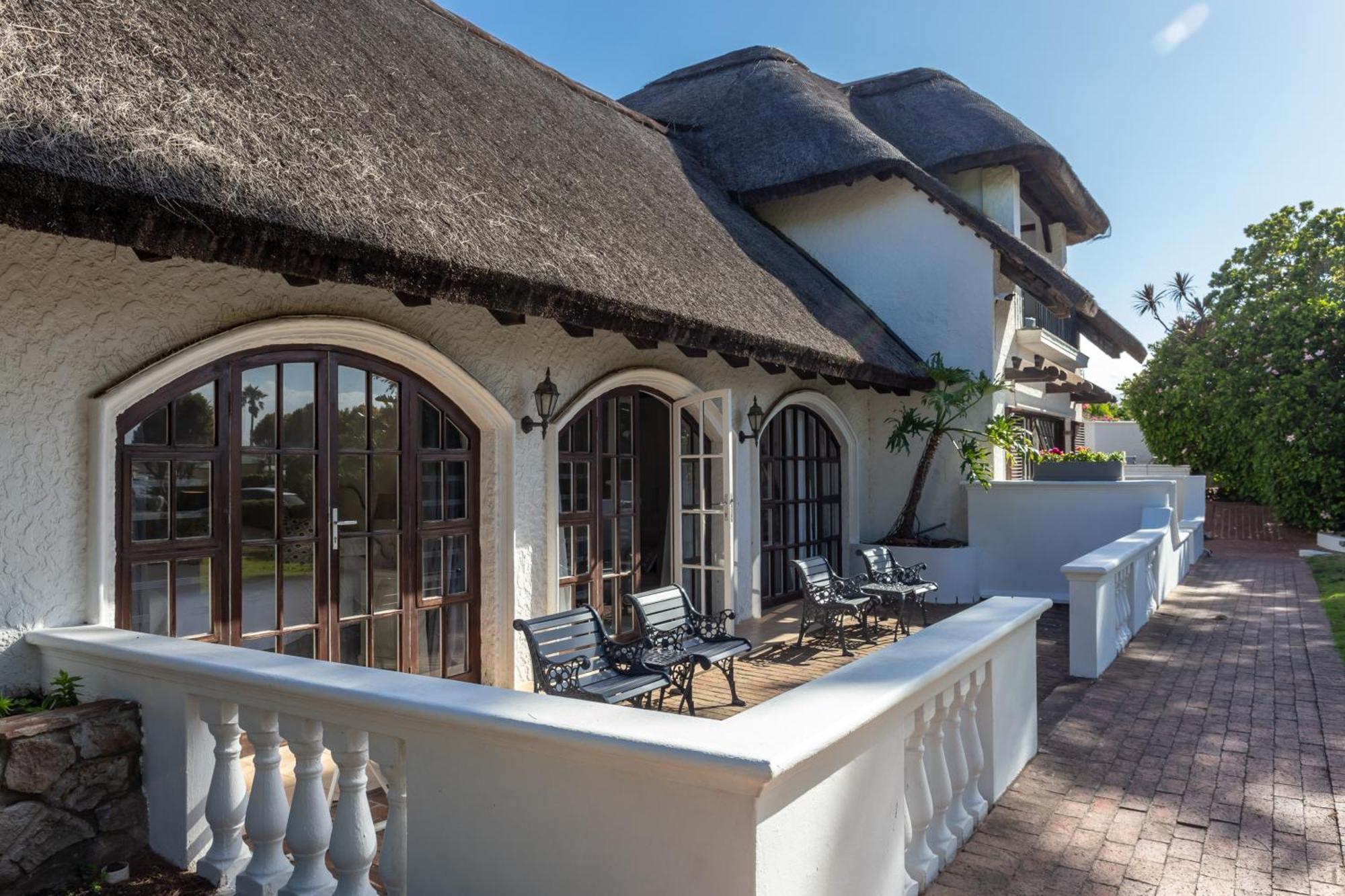 Whale Rock Luxury Lodge Hermanus Eksteriør billede